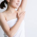 意外と知らない!脇毛の正しい自己処理方法って?
