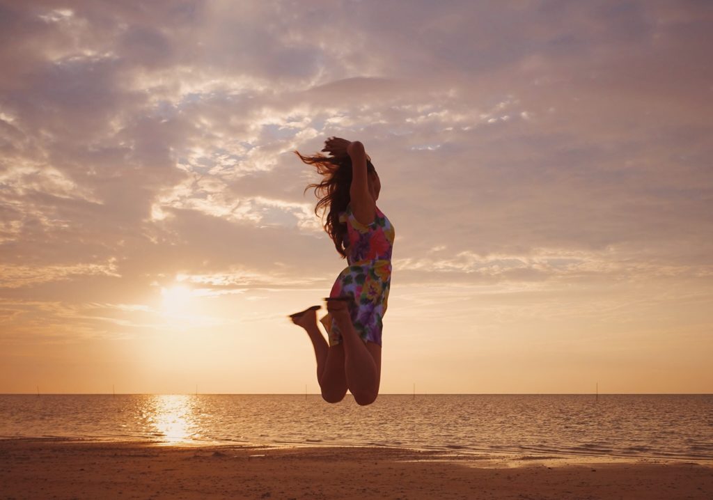 ムダ毛に悩む人は必見！「体毛を薄くする」4つの方法